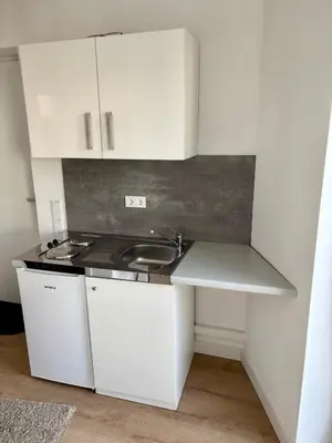 Küche/Küchenzeile in der Unterkunft Moderne Ferienwohnung nahe Bostalsee