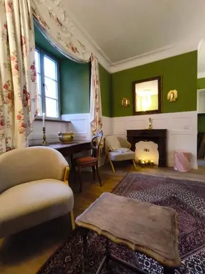 Ein Sitzbereich in der Unterkunft Chateau Suites - Schloss Malberg