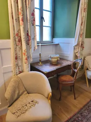 Ein Sitzbereich in der Unterkunft Chateau Suites - Schloss Malberg
