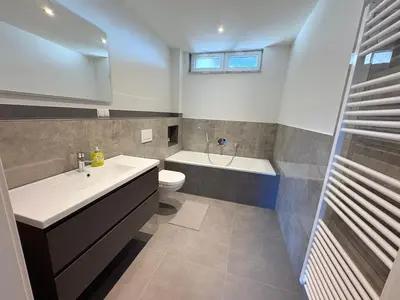 Ein Badezimmer in der Unterkunft Ferienwohnung Kirchberg - Andernach am Rhein