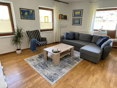 Ein Sitzbereich in der Unterkunft Ferienwohnung Weller