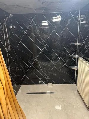 Ein Badezimmer in der Unterkunft Freilinger See Bar