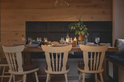 Getränke in der Unterkunft Hofgut Eveshausen Familienquartier Chalet 6-11 Gäste