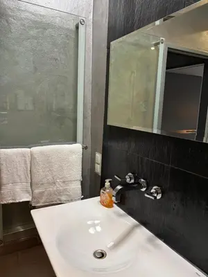 Ein Badezimmer in der Unterkunft Modernes 2-Zimmer-Apartment in der Altstadt
