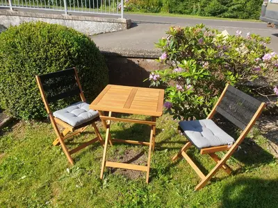 Ein Garten an der Unterkunft Ferienwohnung zur Honigschleife