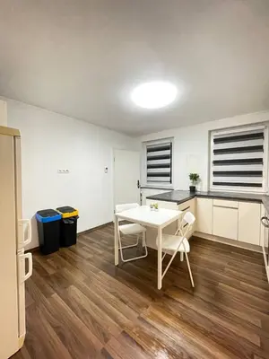 Küche/Küchenzeile in der Unterkunft Gemütliches EG-Apartment in Weißenthurm für 6