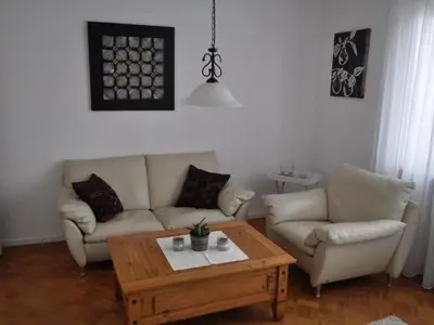 Ein Sitzbereich in der Unterkunft Apartment Burgblick by Interhome