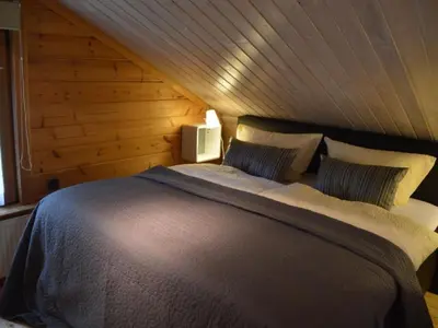 Ein Bett oder Betten in einem Zimmer der Unterkunft Holiday Home in Meiserich mit Terrasse und Garten by Interhome