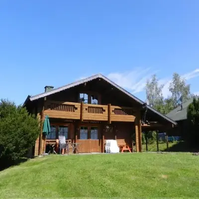 Holiday Home Chalet mit Garten- Grill und Terrasse by Interhome