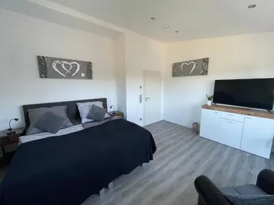 TV/Unterhaltungsangebot in der Unterkunft Apartment in Ulmen mit Grill by Interhome