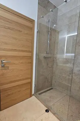 Ein Badezimmer in der Unterkunft Holiday Home mit Terrasse und Garten Südeifel by Interhome