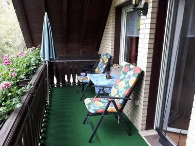 Ein Balkon oder eine Terrasse in der Unterkunft Apartment Resi Lux in Niederehe by Interhome