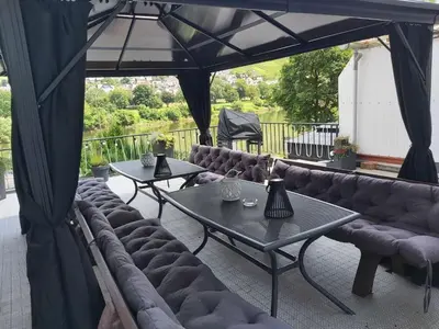 Ein Sitzbereich in der Unterkunft Holiday Home L by Interhome