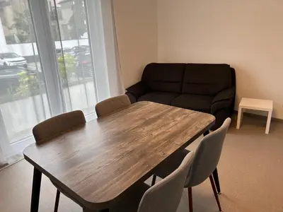 Ein Sitzbereich in der Unterkunft Ferienwohnung in Bendorf am Rhein