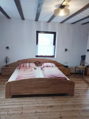 Ein Bett oder Betten in einem Zimmer der Unterkunft Ferien Monteur Wohnung Nikki