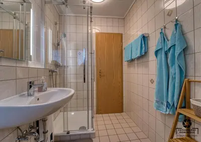 Ein Badezimmer in der Unterkunft Gästehaus Lydia - Mühlenberg