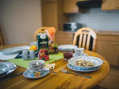 Essen in der Ferienwohnung oder in der Nähe