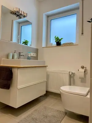 Ein Badezimmer in der Unterkunft Familienwohnung im Hochwald Nähe Trier und Mosel ruhig und naturnah