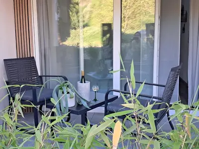 Ein Garten an der Unterkunft mosel-hikebike