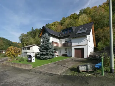 Das Gebäude in dem sich die Ferienwohnung befindet