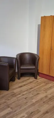 Ein Sitzbereich in der Unterkunft III Schöne Wohnung in Bingen mit phantastischem Blick auf die Nahe, Fewo für Monteure-C