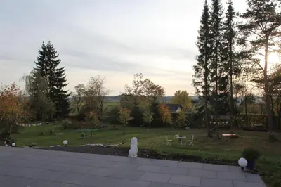 Ein Garten an der Unterkunft Ferienhaus Eifelblick