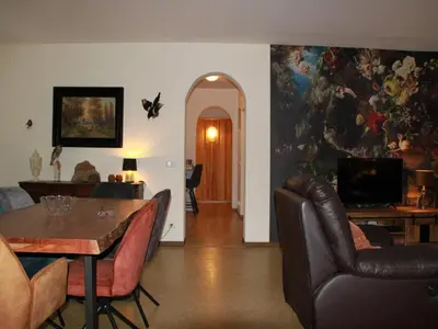 Ein Sitzbereich in der Unterkunft Holiday home in Altstrimmig near nature park