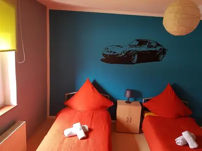 Ein Sitzbereich in der Unterkunft Ring-Speed Motorsport