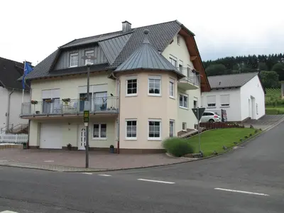 Das Gebäude in dem sich das Bed & Breakfast befindet