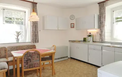 Küche/Küchenzeile in der Unterkunft Cozy Apartment In Gerolstein-Müllenborn