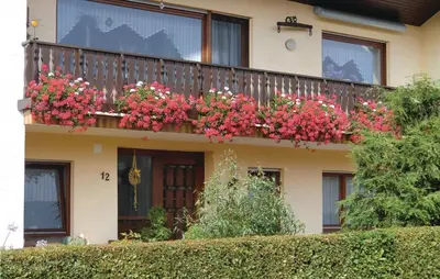 Ein Garten an der Unterkunft Beautiful Apartment In Schönecken