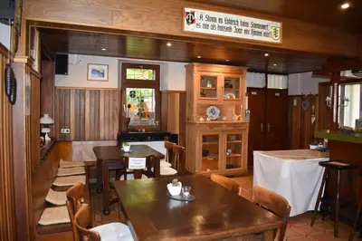 Ein Restaurant oder anderes Speiselokal in der Unterkunft Landgasthof Zur Sonne