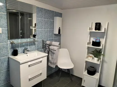 Ein Badezimmer in der Unterkunft Ferienwohnung am Nürburgring 2.OG