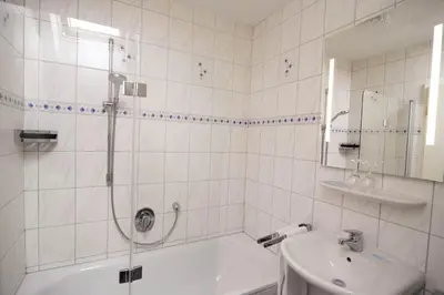 Ein Badezimmer in der Unterkunft Hotel Klostermühle Siebenborn