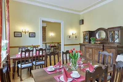 Ein Sitzbereich in der Unterkunft Hotel Sankt Maximilian 
