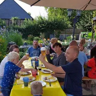 Gäste, die in der Unterkunft Sabershausen Landhof Sonne übernachten