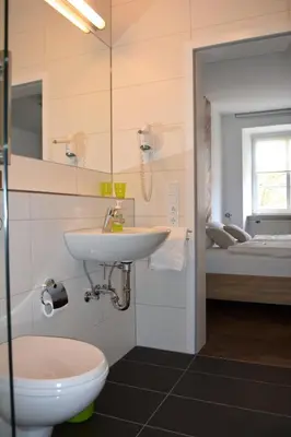 Ein Badezimmer in der Unterkunft Winkelwerkstatt Hotel
