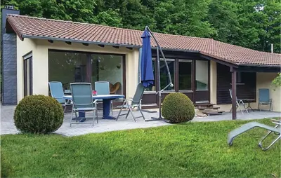 Ein Garten an der Unterkunft Holiday Home Gunderath With Fireplace I