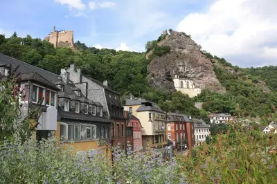 Ein allgemeiner Bergblick oder ein Berglick von der Ferienwohnung aus