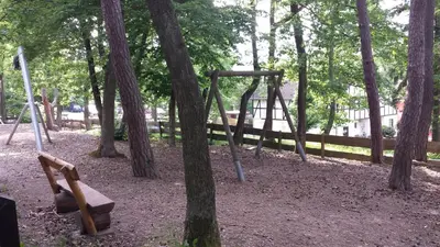 Ein Garten an der Unterkunft Ferienwohnung Holunderweg