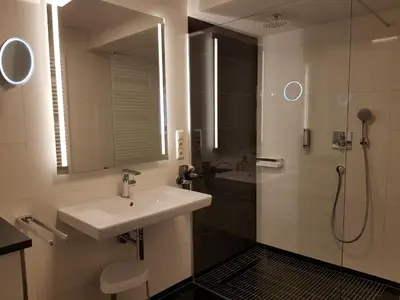 Ein Badezimmer in der Unterkunft Hotel Restaurant Alte Stadtmauer