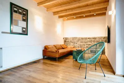 Ein Sitzbereich in der Unterkunft Basalt-Loft
