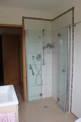 Ein Badezimmer in der Unterkunft Haus Anna