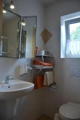 Ein Badezimmer in der Unterkunft Gästehaus Celine