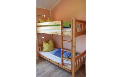 Ein Bett oder Betten in einem Zimmer der Unterkunft Amazing Home In Gerolstein With Kitchen