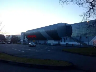 Das Gebäude in dem sich das Ferienhaus befindet
