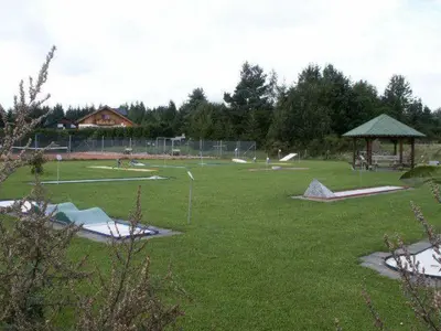 Ein Garten an der Unterkunft Ferienhaus Freilingen