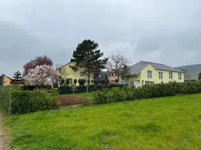 Ein Garten an der Unterkunft GästeHaus Auler Hof