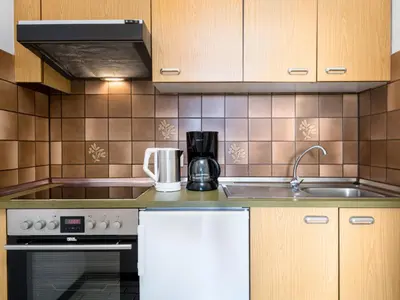 Küche/Küchenzeile in der Unterkunft Apartment Hortensie - A701 by Interhome
