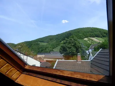 Ein allgemeiner Bergblick oder ein Berglick von der Ferienwohnung aus